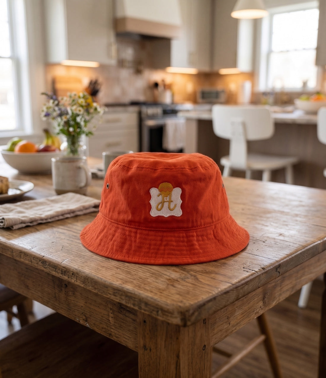 Fashion bucket hat