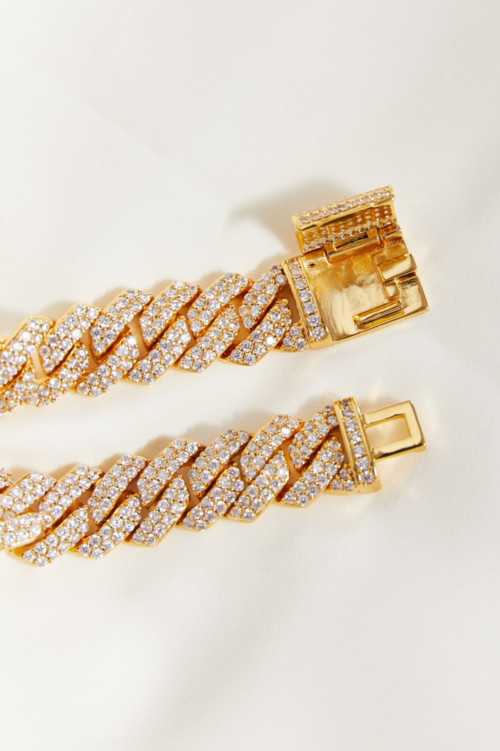 GNJ MANUFACTURING On My Mind Rhinestone Bracelet